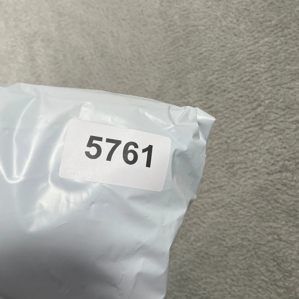 Nike Hoodie Kids Medium Gray Wisconsin Badgers NCAA‎ Pullover Sweatshirt